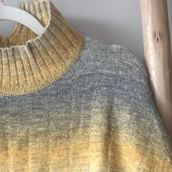 Pilcro Anthropologie Mock Neck Yellow Gray Ombre Knit Crop Pullover Sweater XS - Picture 5 of 16